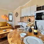 520, Seepark